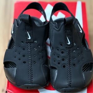 BNIB NIKE SUNRAY PROTECT 2